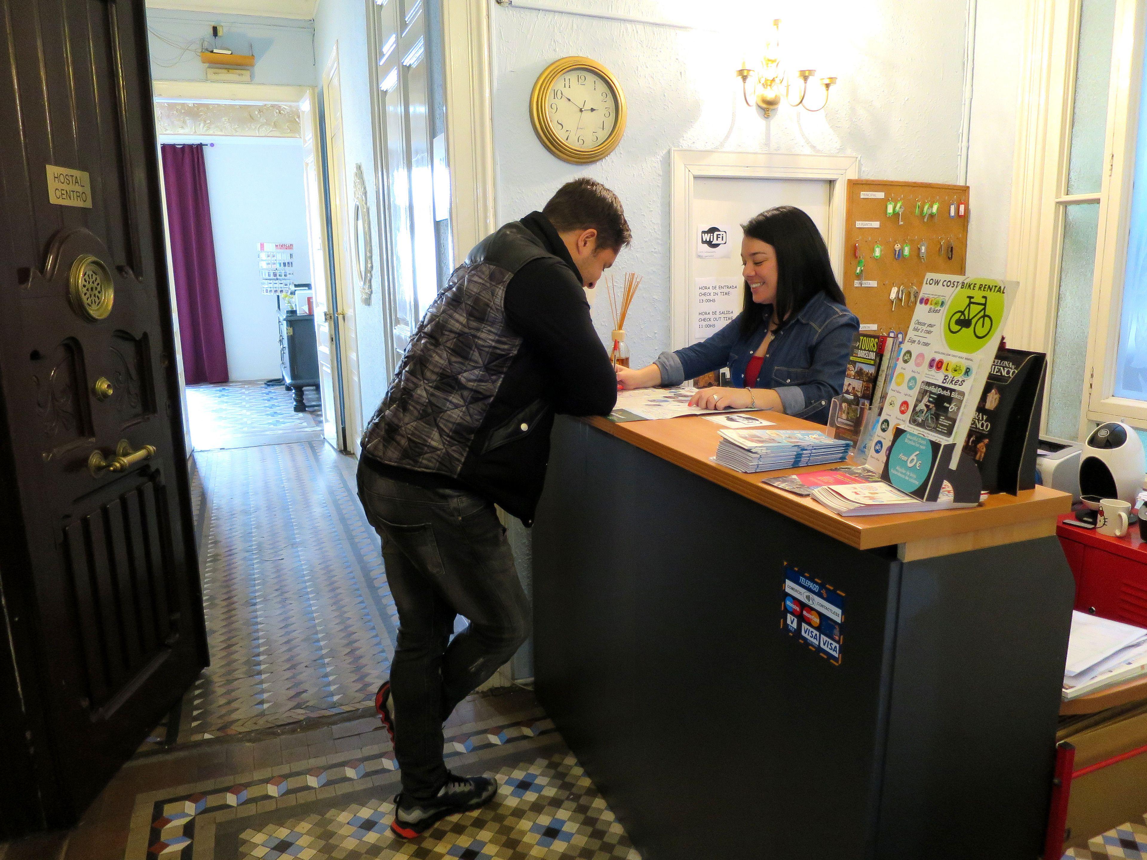 Hostal Balmes Centro — Zdjęcia 1